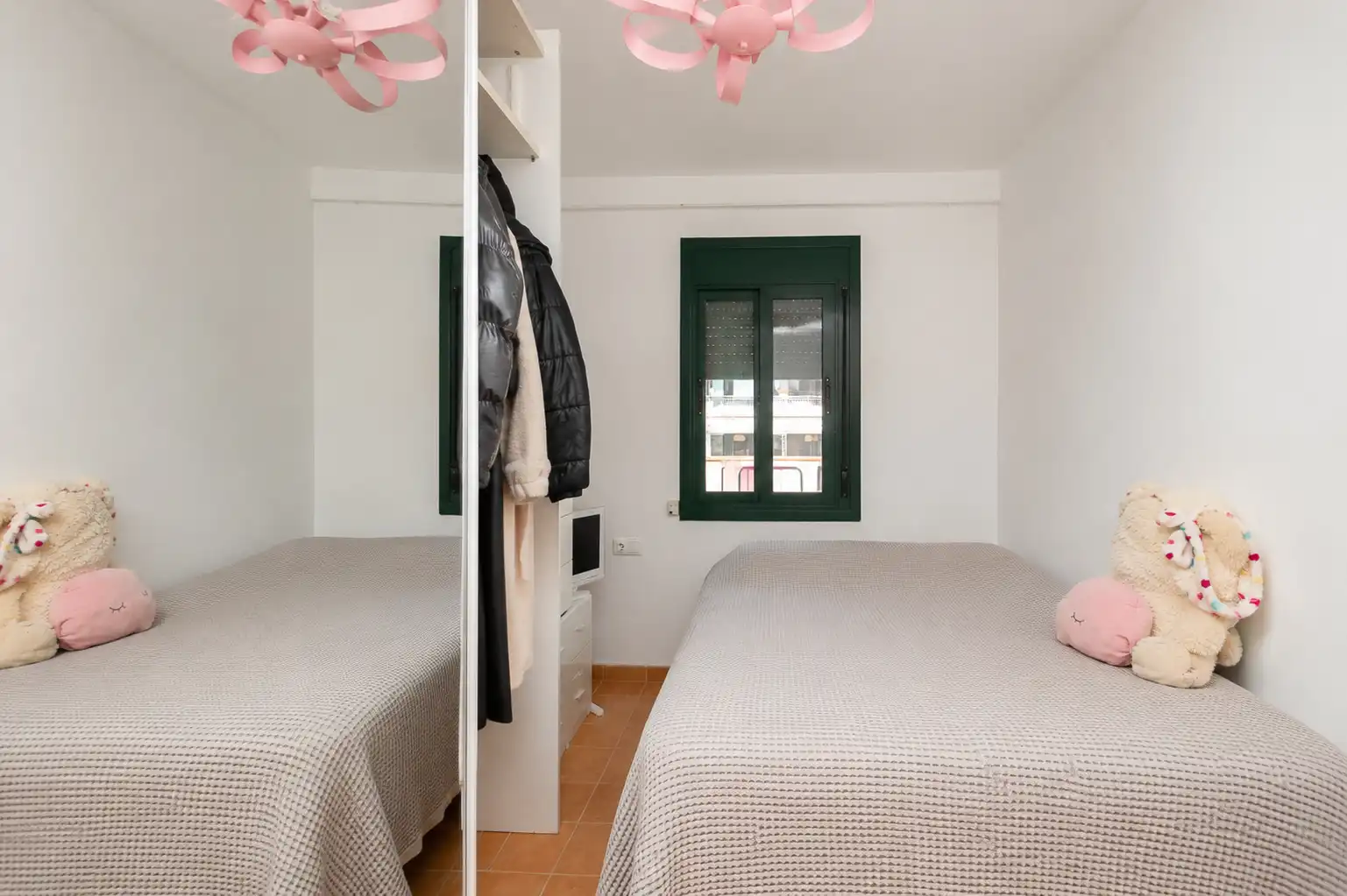 Schlafzimmer von Haus oder Chalet zum Verkauf in Castelldefels mit Klimaanlage, Heizung und Terrasse