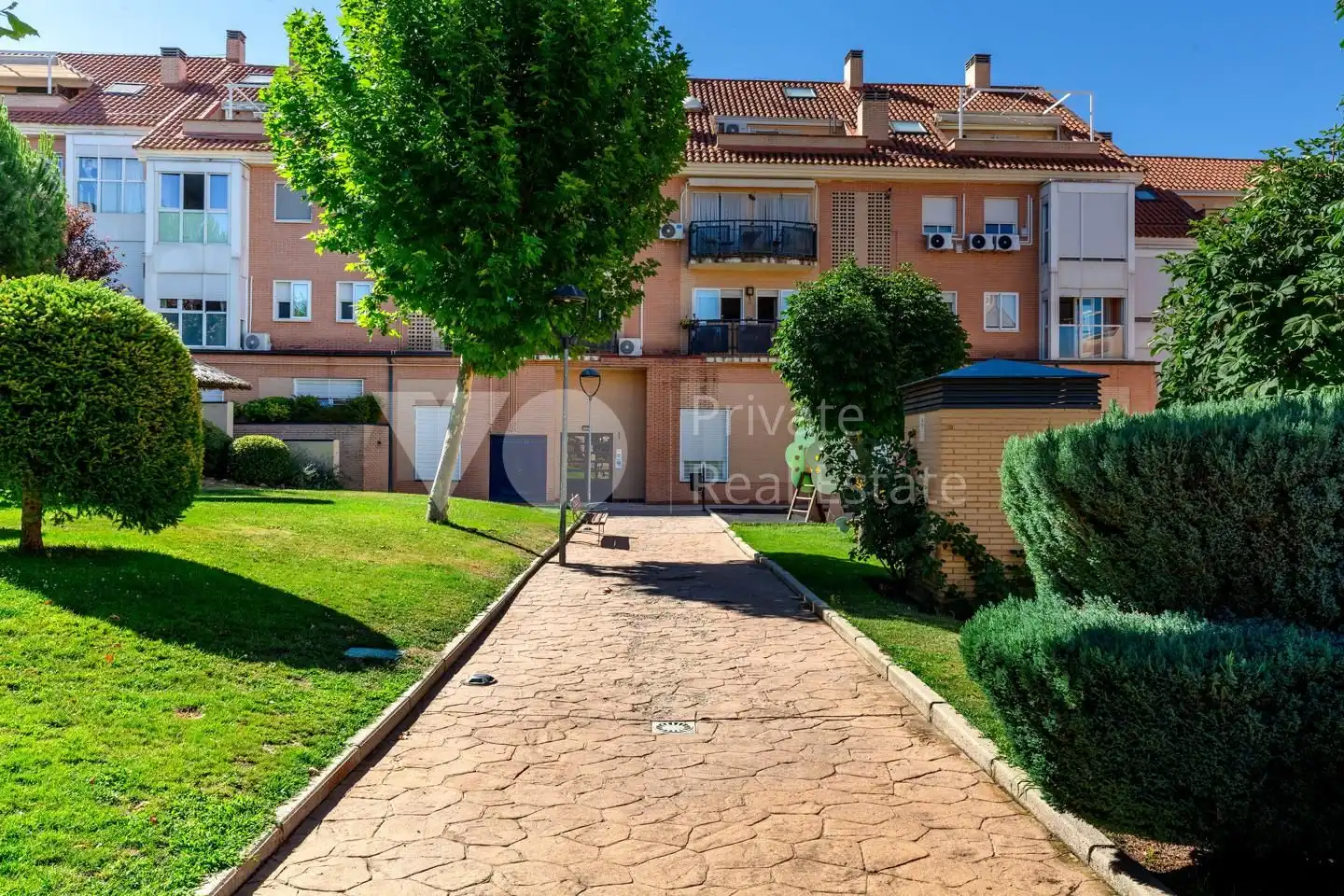 Exterior view of Flat for sale in Villanueva del Pardillo  with Air Conditioner, Heating and Parquet flooring