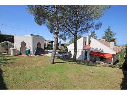 Jardí de Casa o xalet en venda en Valdeaveruelo amb Calefacció i Piscina