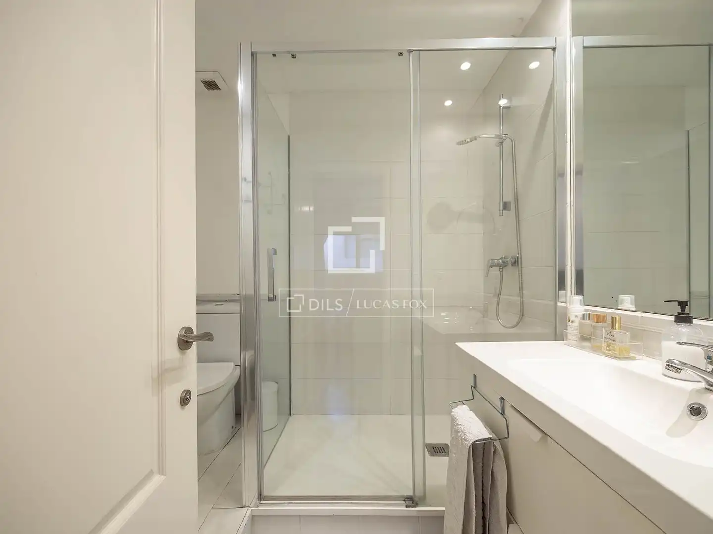 Baño de Piso en venta en Valencia con Aire acondicionado, Calefacción y Parquet