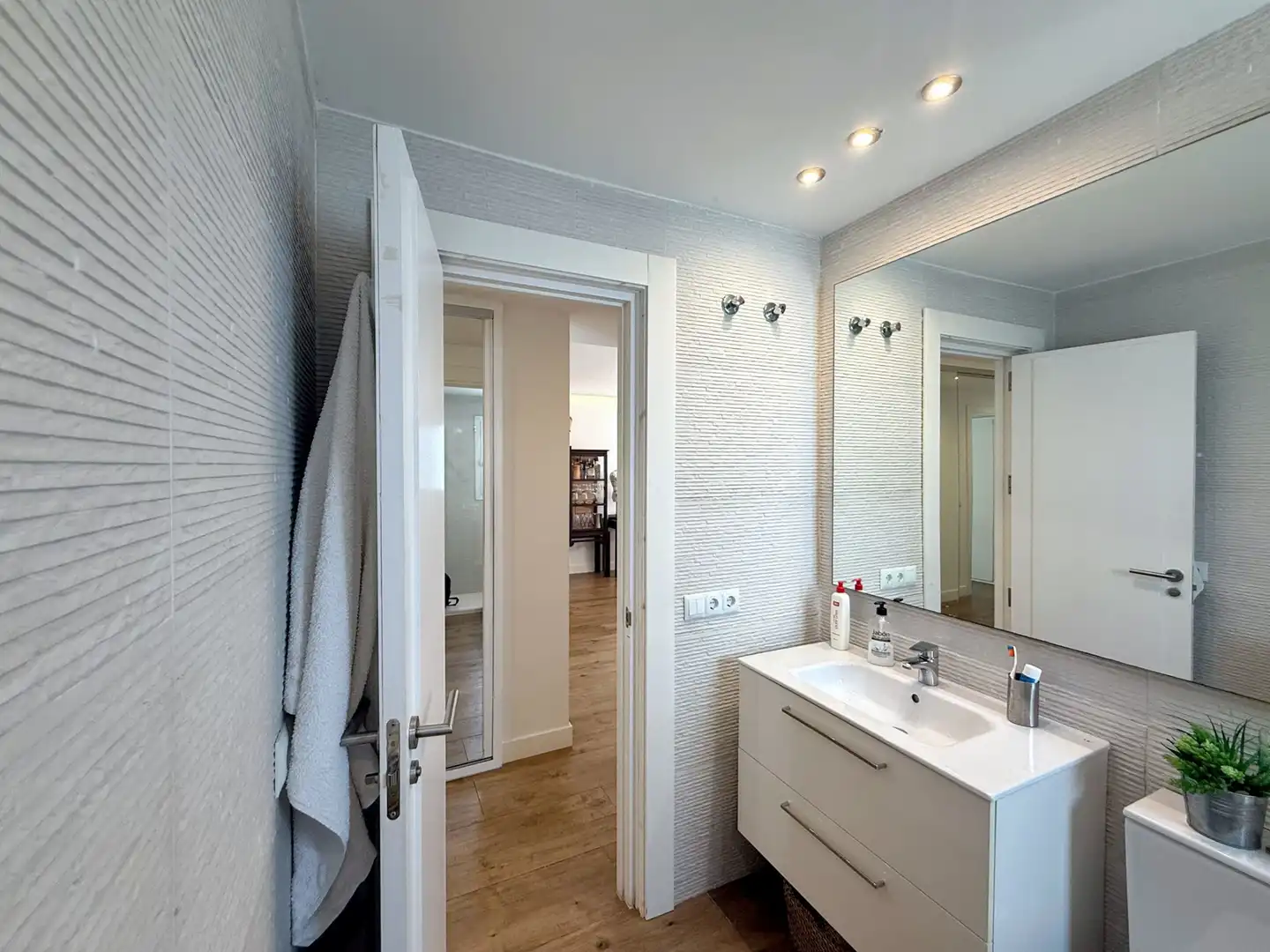 Piso con piscina en alquiler en La Quinta, imagen 25
