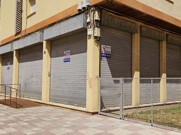 Gewerbefläche zum Verkauf in Carrer de Pere Codina i Mont 16