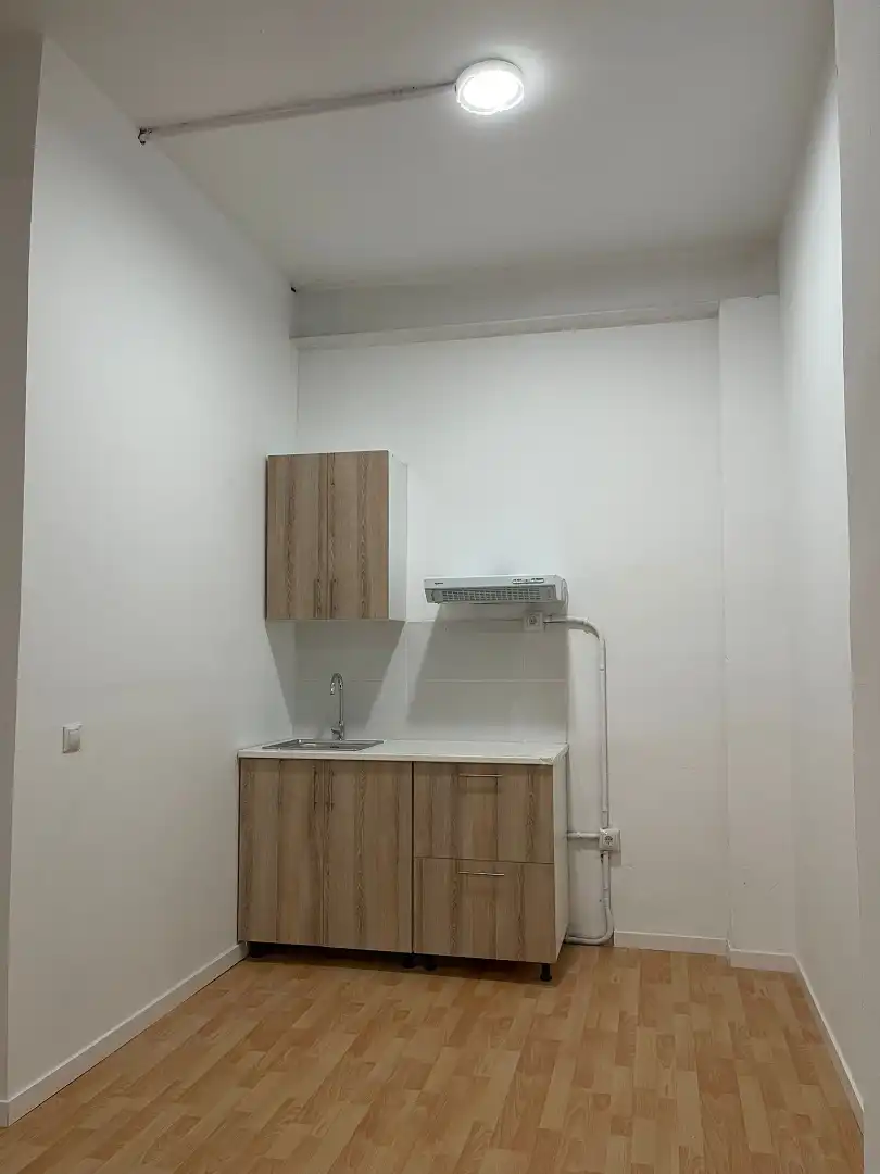 Kitchen of Commercial properties for sale in Barcelona  with Heating and Furnished