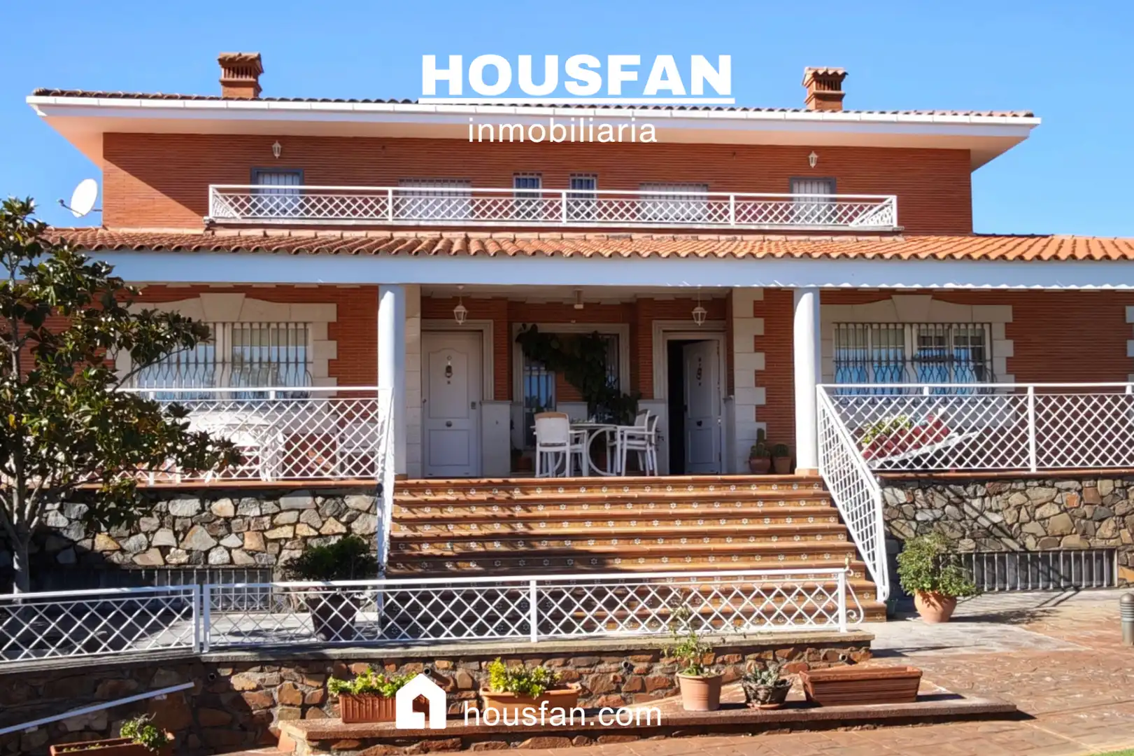 Exterior view of Houses for sale in Cáceres  with Air Conditioner, Heating and Private garden