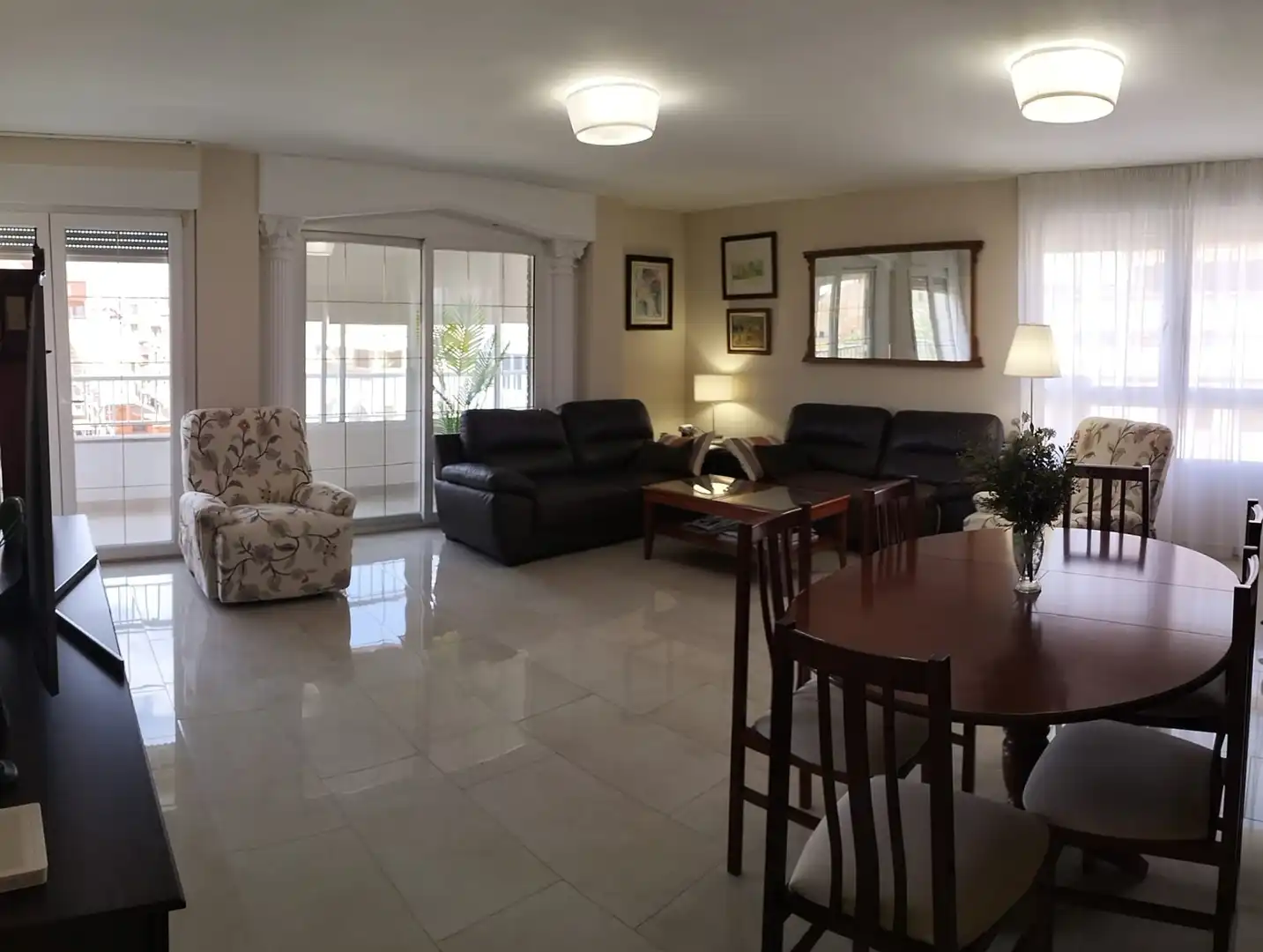 Wohnzimmer von Wohnungen zum Verkauf in Torrevieja mit Klimaanlage, Heizung und Terrasse