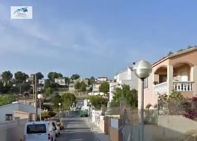 Casa amb jardí en venda a Calle LLIMONERS DELS
