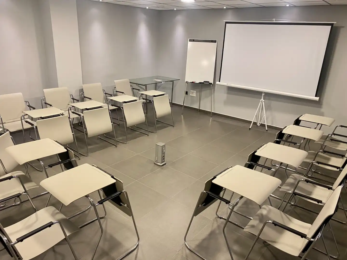 Office space with lift to rent in Calle Chillida 4, imagen 8