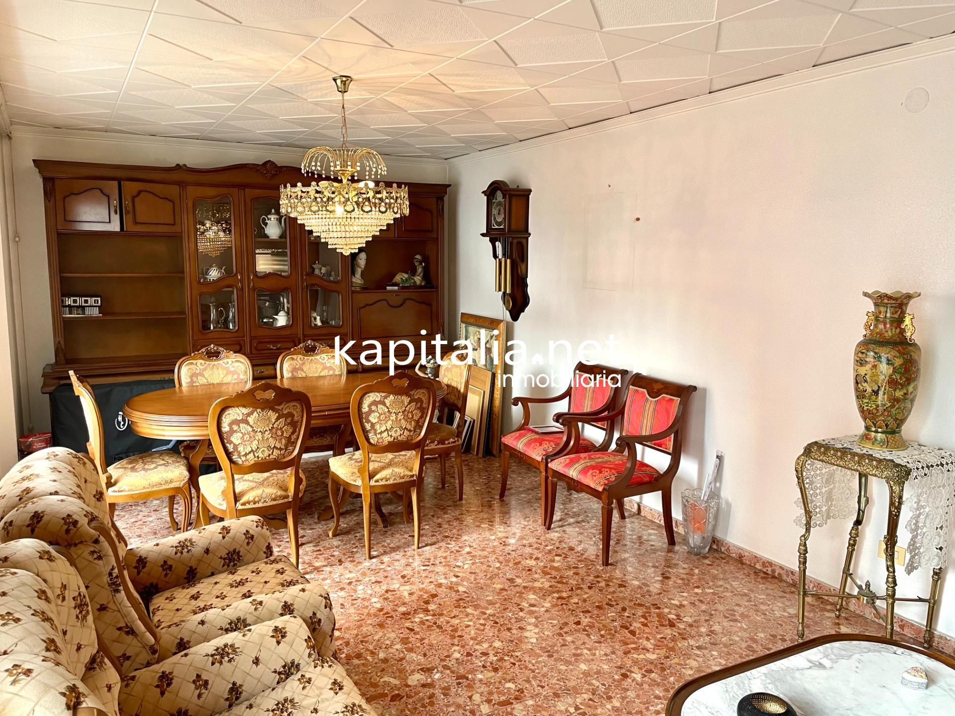 Dining room of Flat for sale in Salem  with Air Conditioner, Heating and Storage room