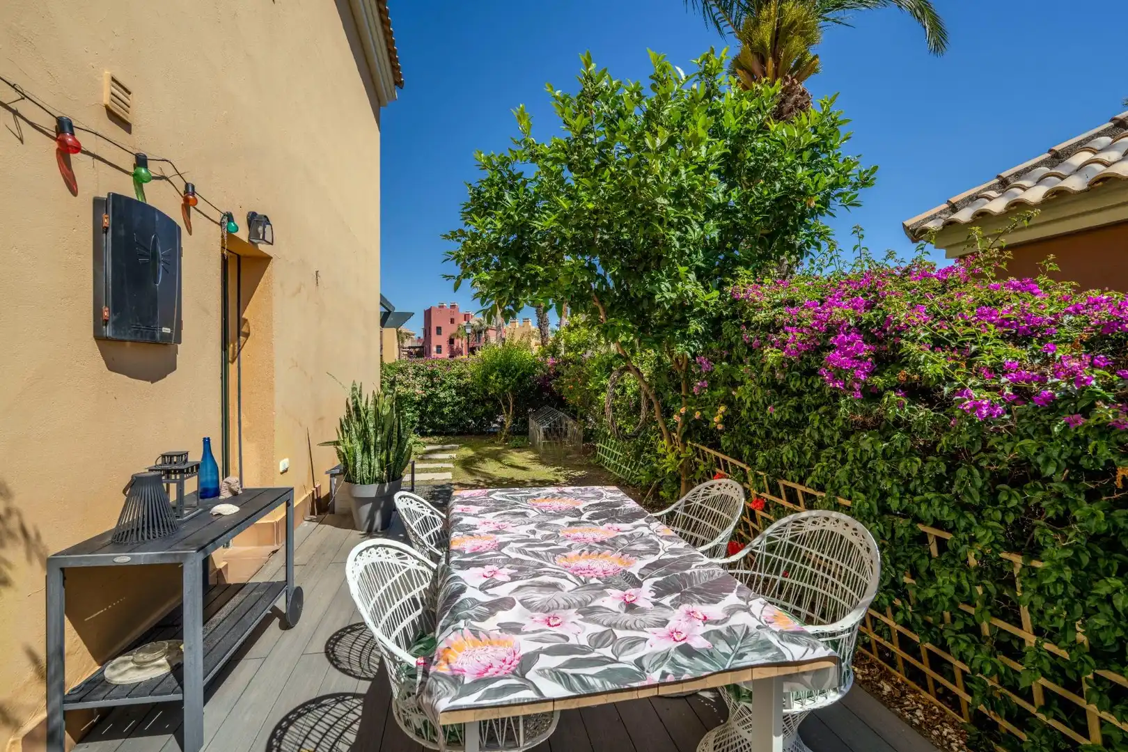 Terraza de Casa adosada en venta en Ayamonte con Aire acondicionado, Calefacción y Jardín privado