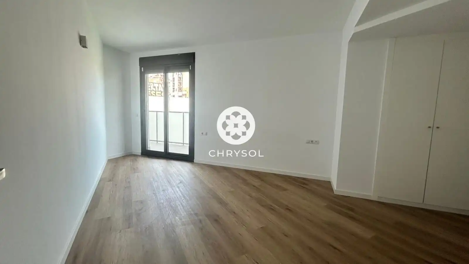 Sala d'estar de Pis en venda en L'Hospitalet de Llobregat amb Calefacció, Jardí privat i Parquet