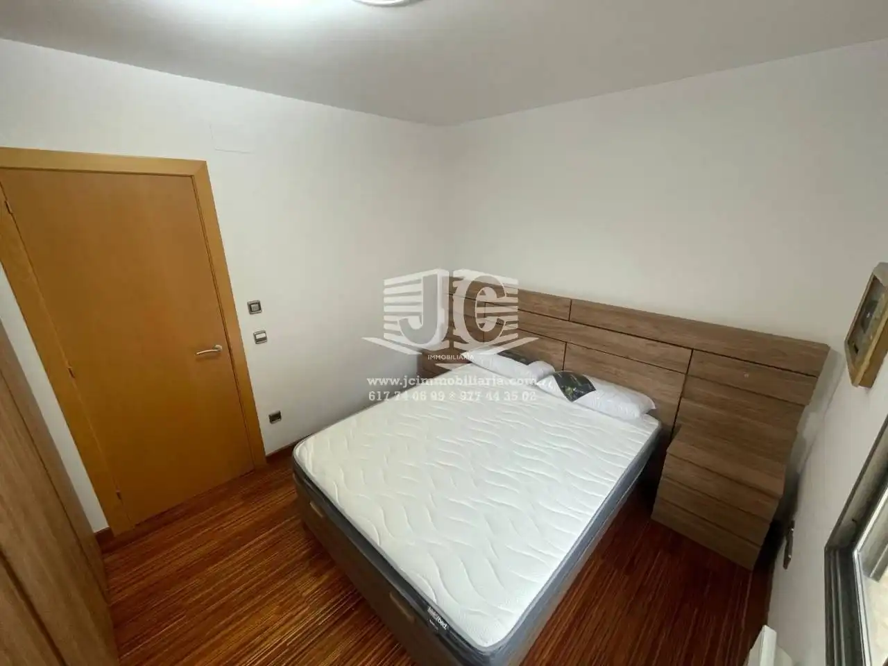 Wohnung zur Miete in Calle Ramón Berenguer IV, Centre