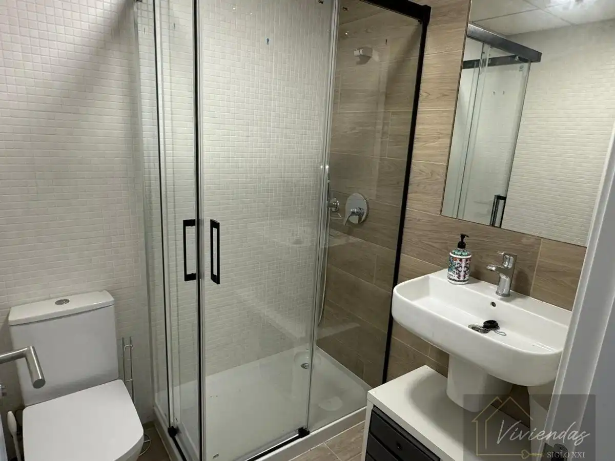Baño de Piso de alquiler en Chipiona con Aire acondicionado, Terraza y Amueblado