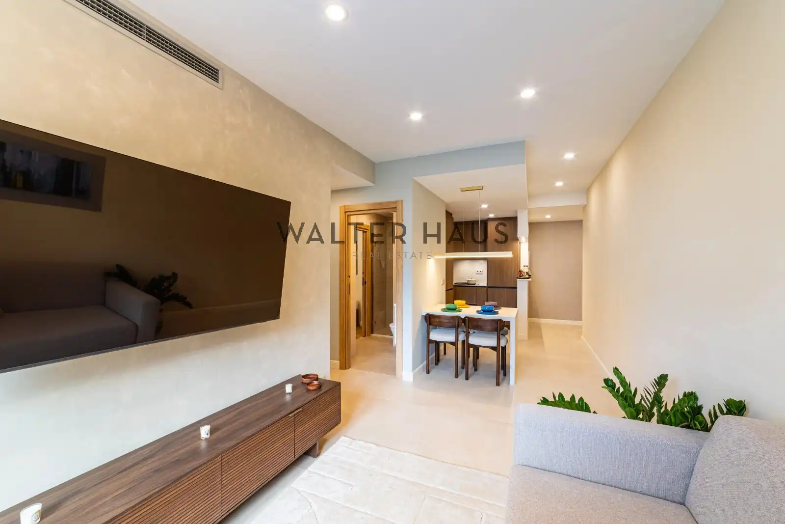 Flat with lift for sale in Calle de Montesa, imagen 3