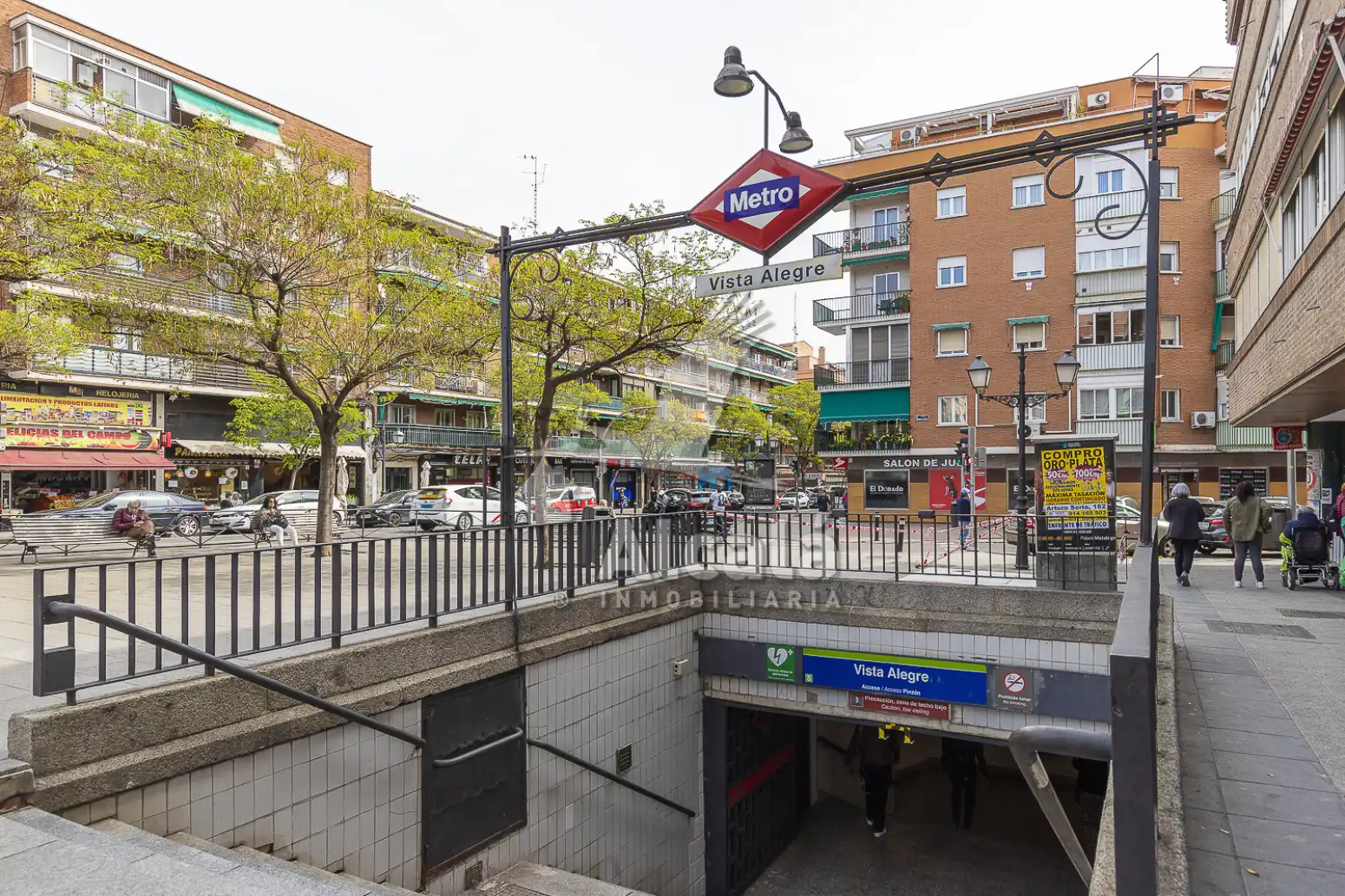 Vista exterior de Garatge en venda en Madrid