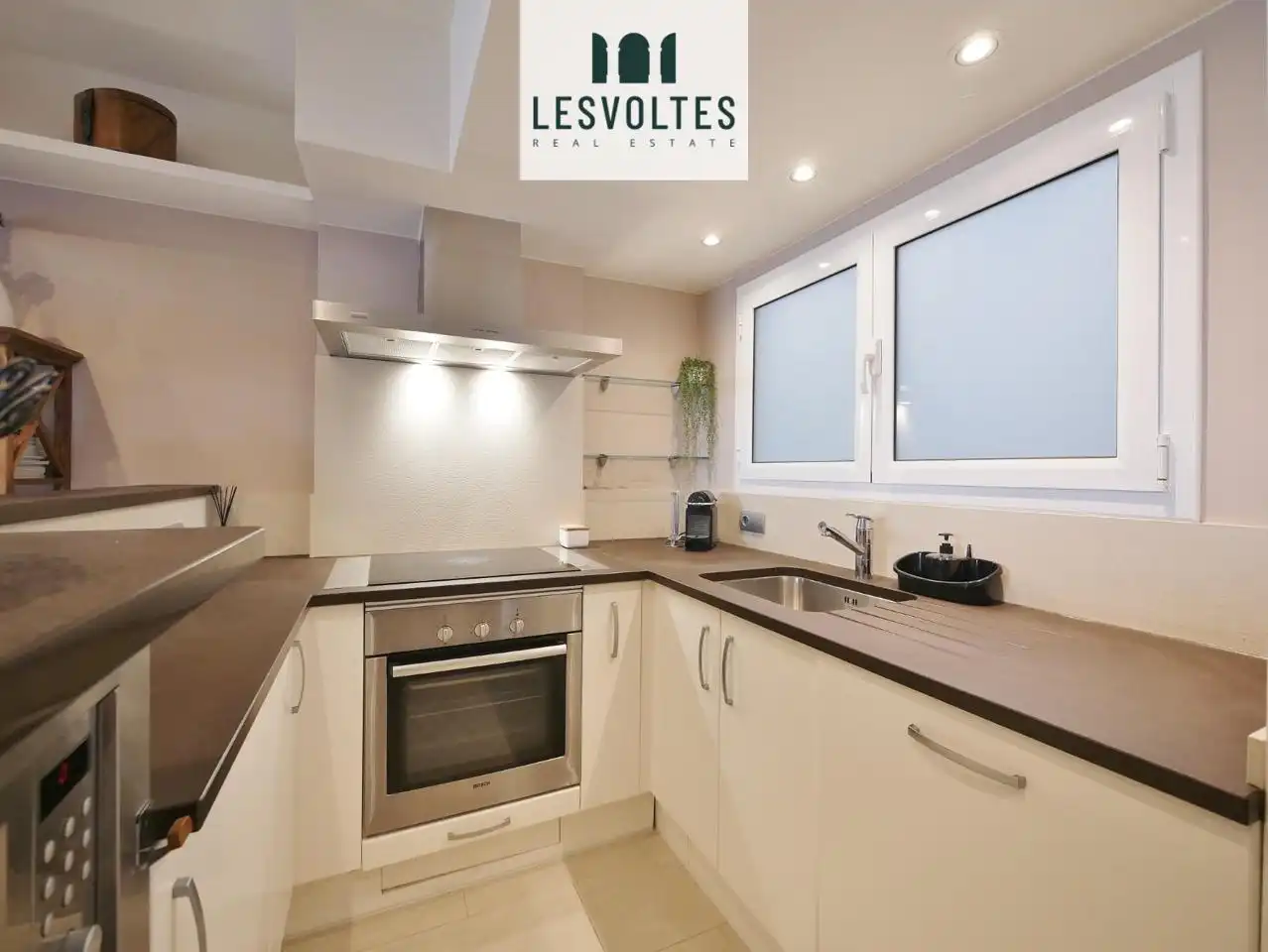Mini appartamento con terrazza in vendita a Passeig del Mar, imagen 8
