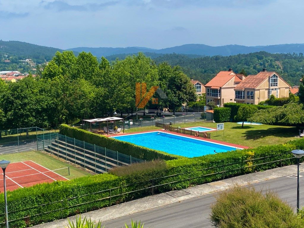 Piscina de Casa o xalet en venda en Brión