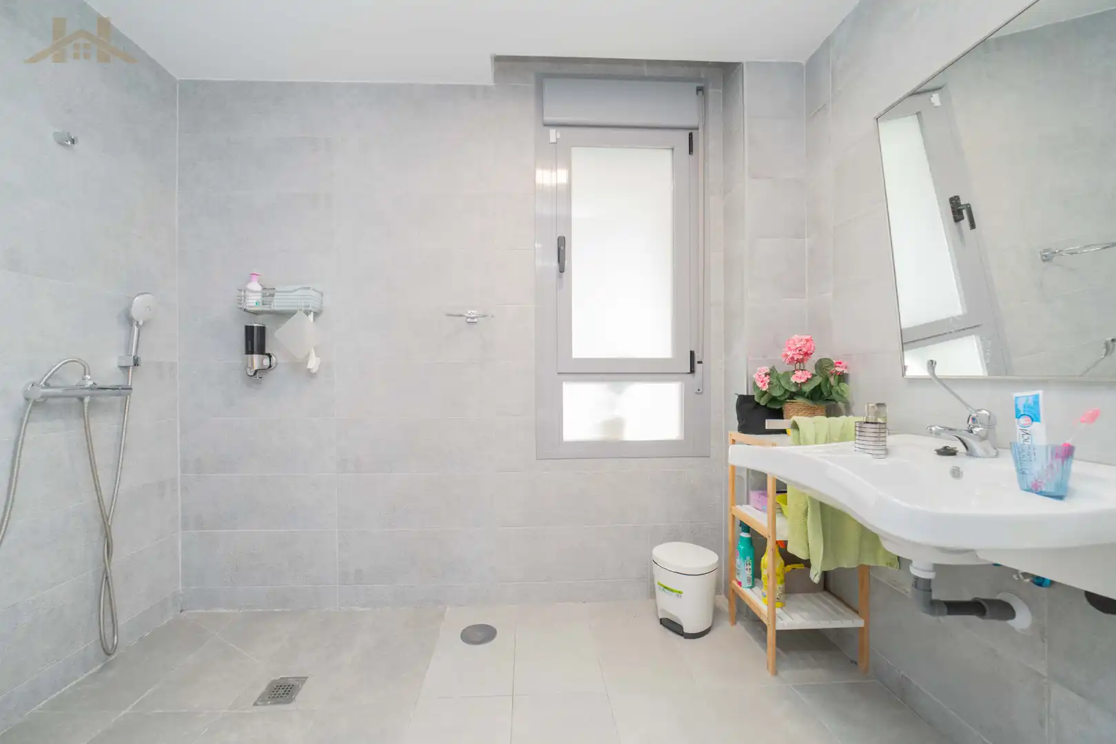 Badezimmer von Wohnung zum Verkauf in Arroyomolinos (Madrid) mit Klimaanlage, Heizung und Terrasse