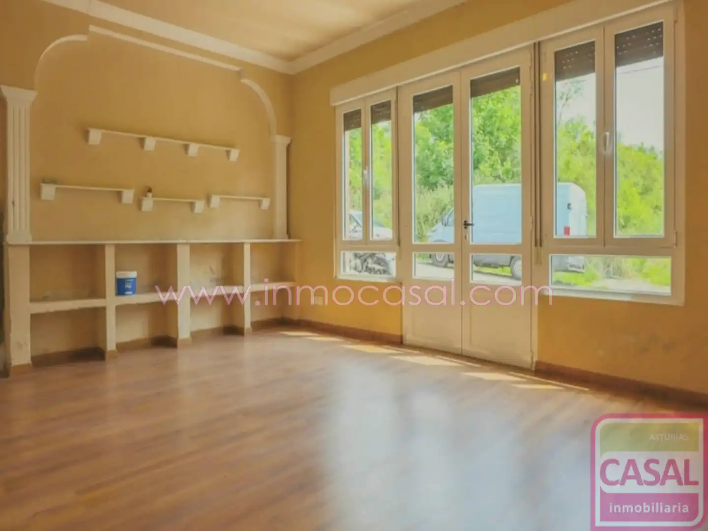 Living room of Houses for sale in Oviedo   with Heating and Storage room