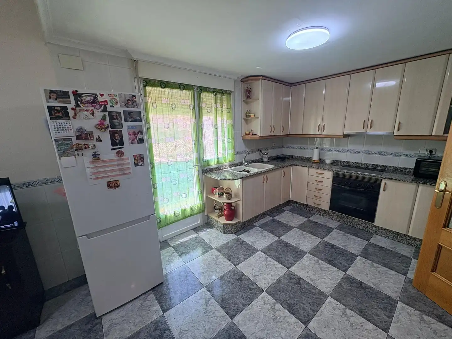 Küche von Wohnung zum Verkauf in Almansa mit Heizung, Terrasse und Abstellraum