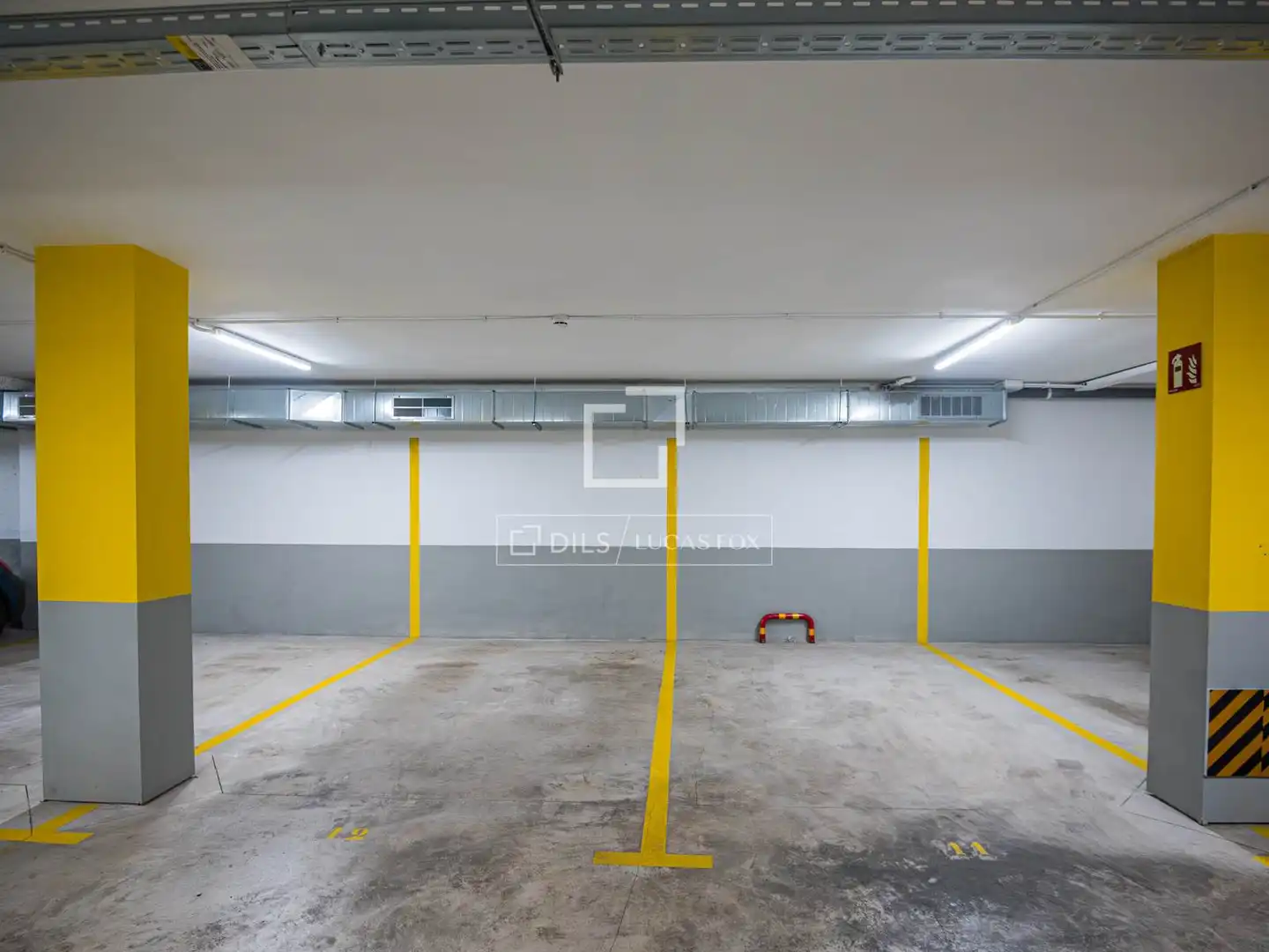 Parkplatz von Wohnung zum Verkauf in Sant Cugat del Vallès mit Klimaanlage, Heizung und Terrasse