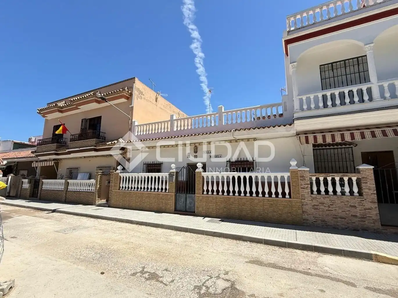 Vista exterior de Casa o xalet en venda en Chipiona amb Aire condicionat