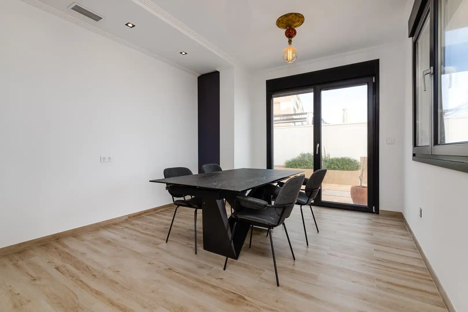 Villa avec terrasse à vendre à Playa de los Locos, imagen 3