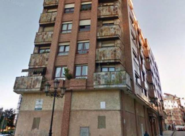 Local comercial en Alquiler en Oviedo - de Pando en HUCA - La Cadellada