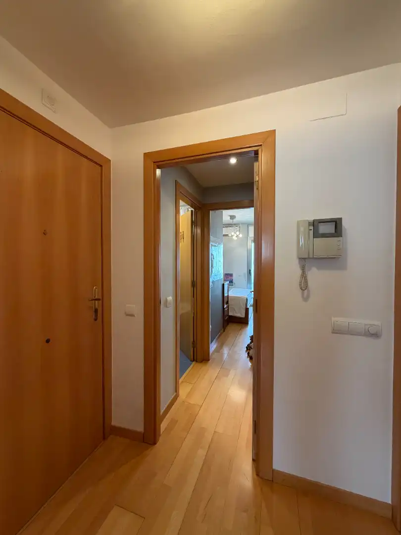 Flat for sale in Barcelona  with Air Conditioner, Heating and Furnished