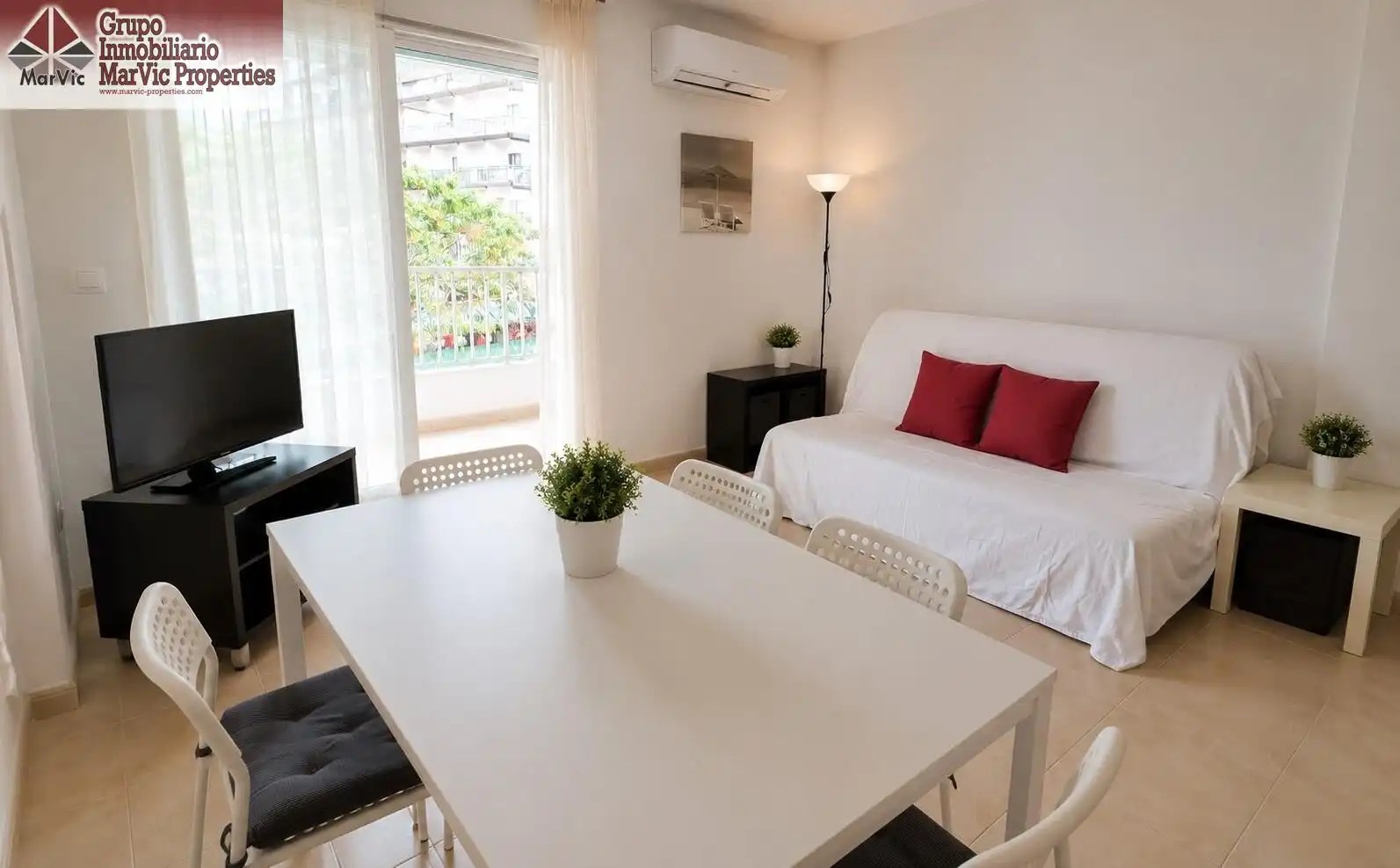 Sala de estar de Piso en venta en Benidorm con Terraza, Amueblado y Balcón