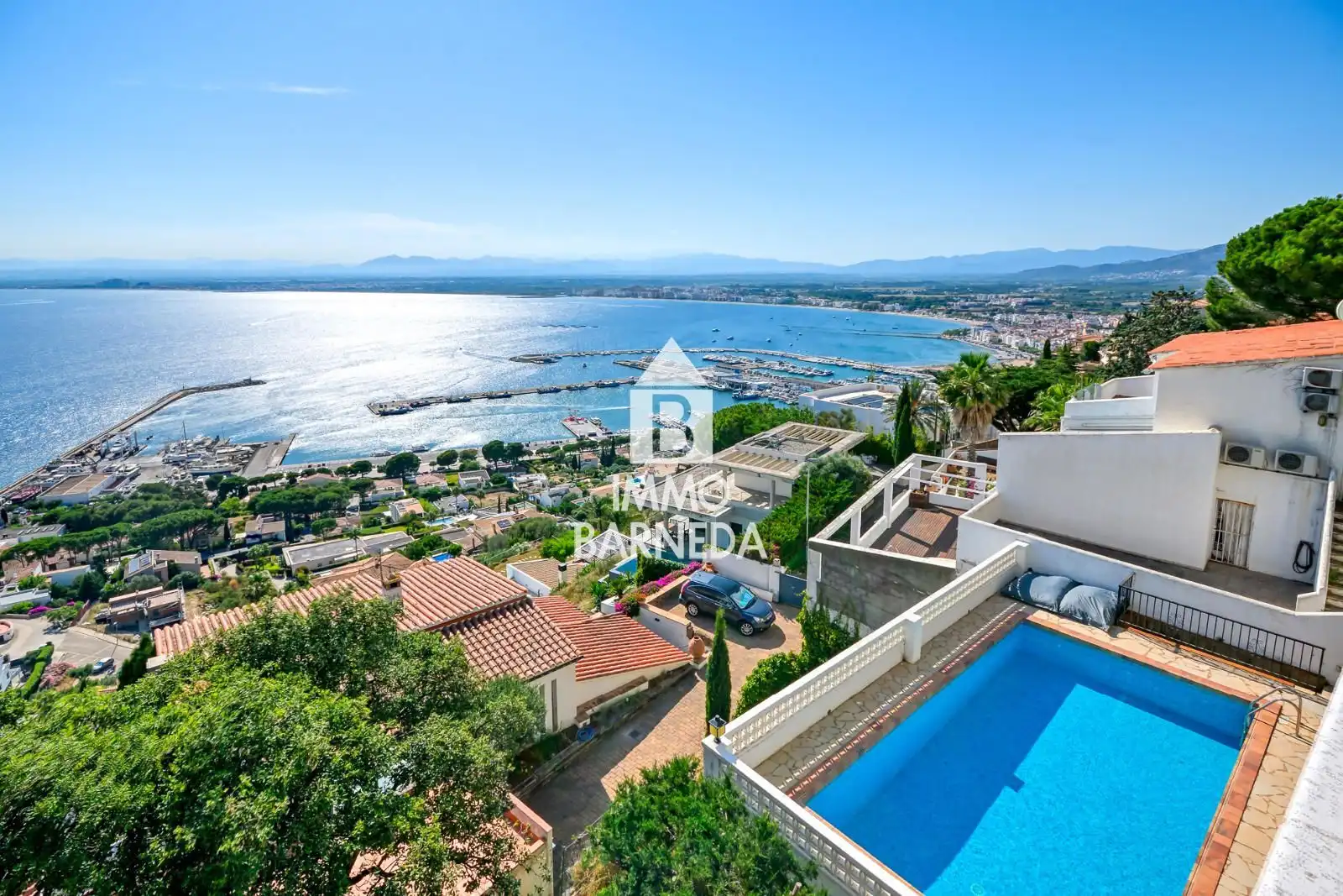 Exterior view of Flat for sale in Roses  with Air Conditioner, Heating and Terrace