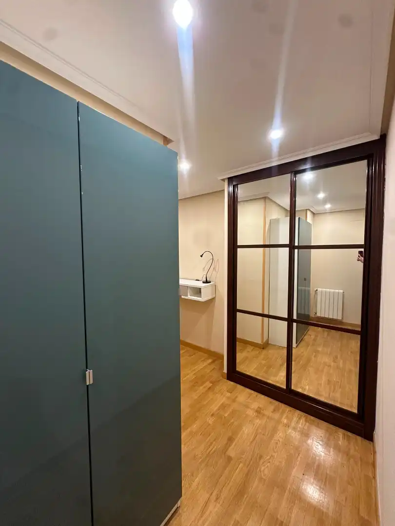 Piso con terraza en venta en Avenida Oviedo 8, imagen 9