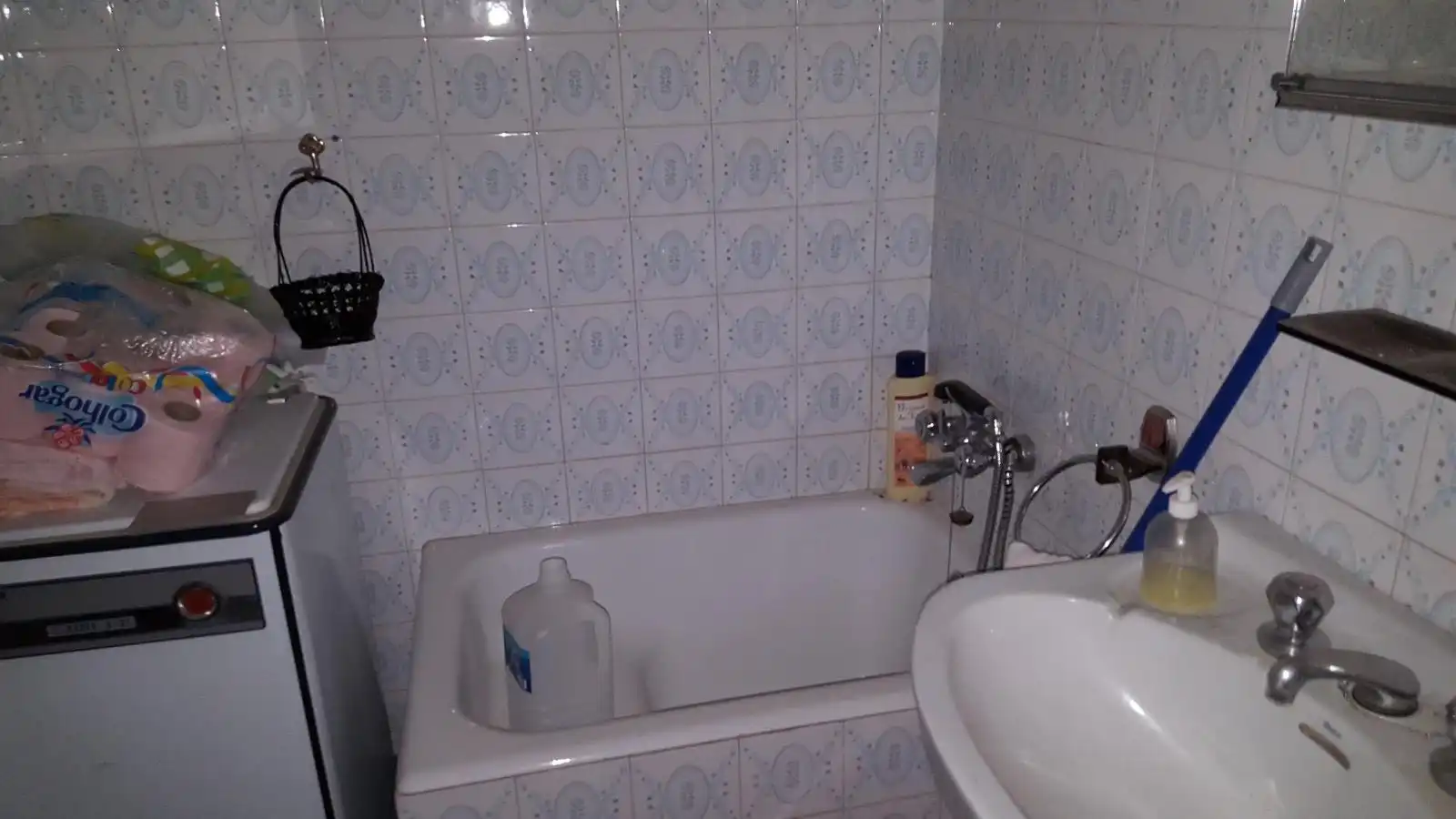 Badezimmer von Residential zum Verkauf in  Logroño
