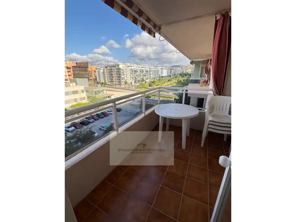 Appartamento con ascensore in affitto a Calle Frank Capra
