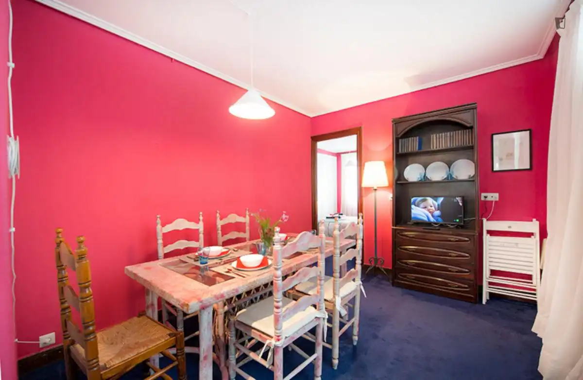 Room in Abandoibarra - Guggenheim
