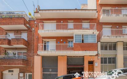 Exterior view of Single-family semi-detached for sale in Sant Boi de Llobregat  with Air Conditioner, Terrace and Balcony