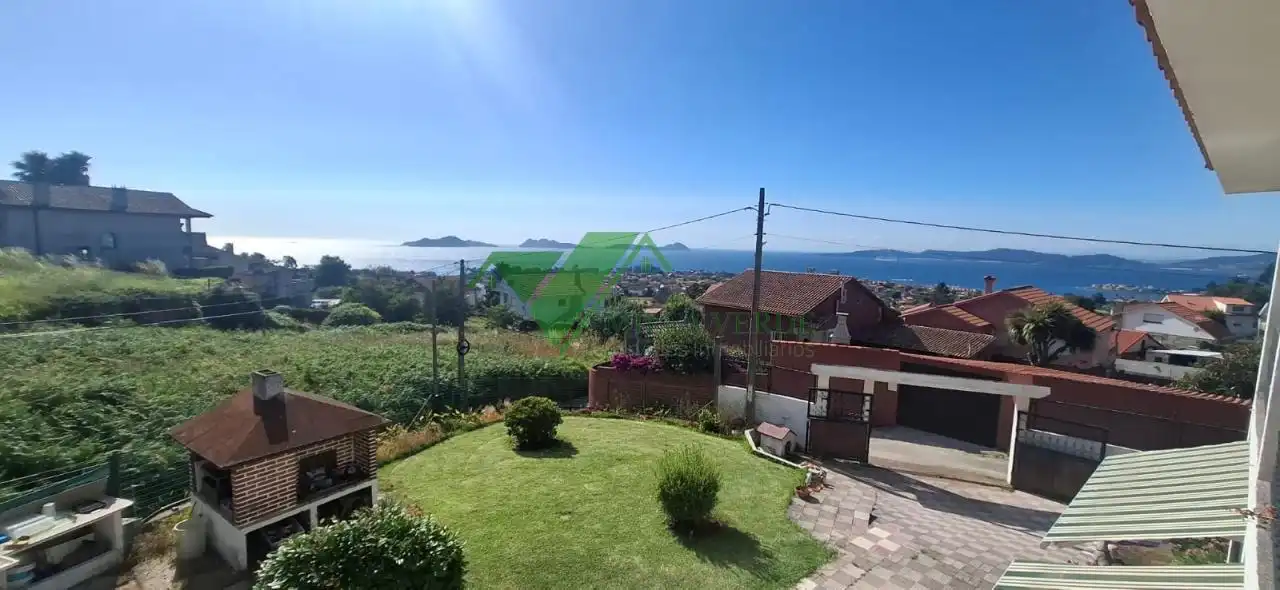 Vista exterior de Casa o chalet en venta en Vigo  con Calefacción, Terraza y Trastero