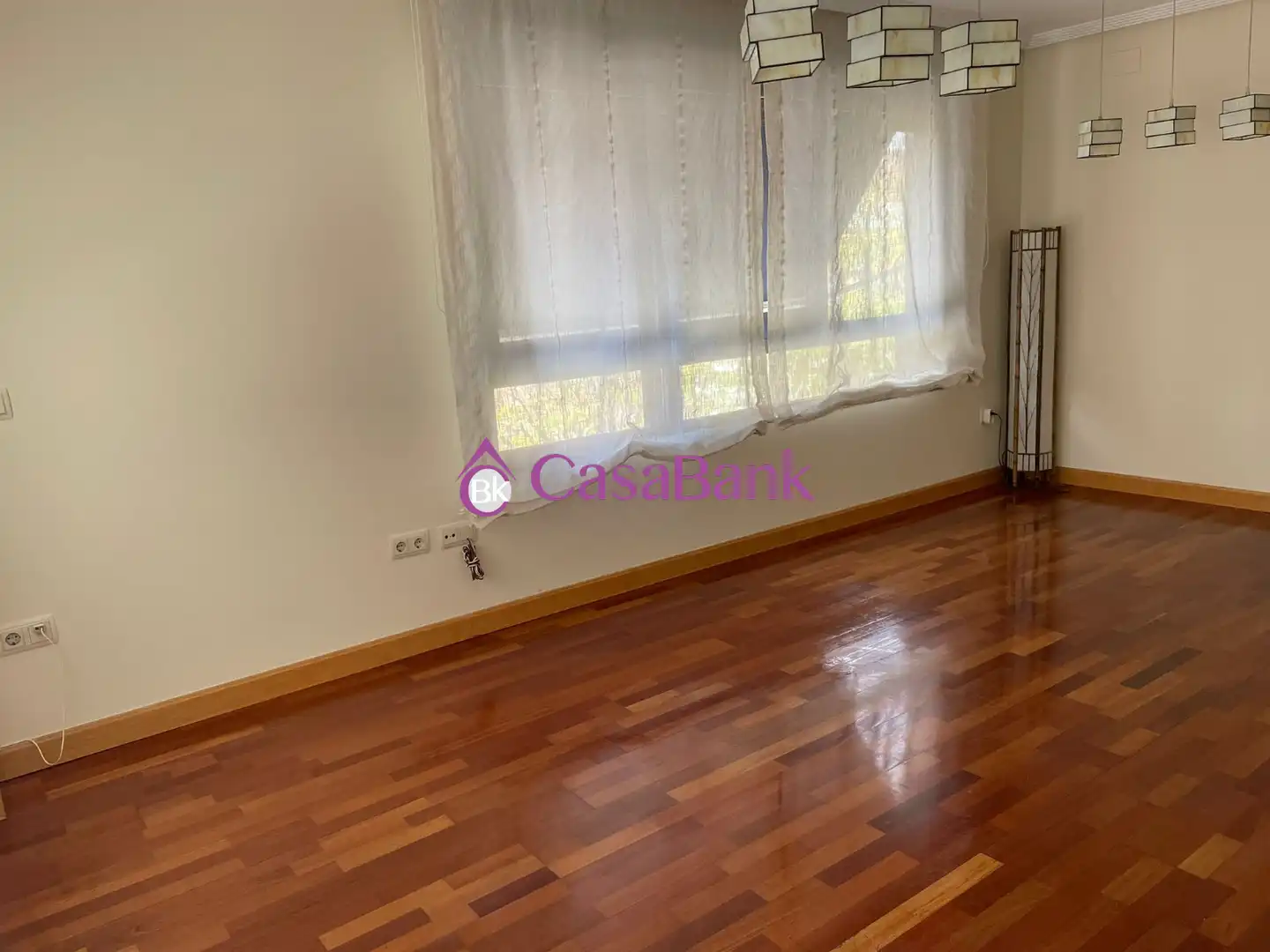 Piso de alquiler en Santa Rosa - Valdeolleros, Norte-Sierra