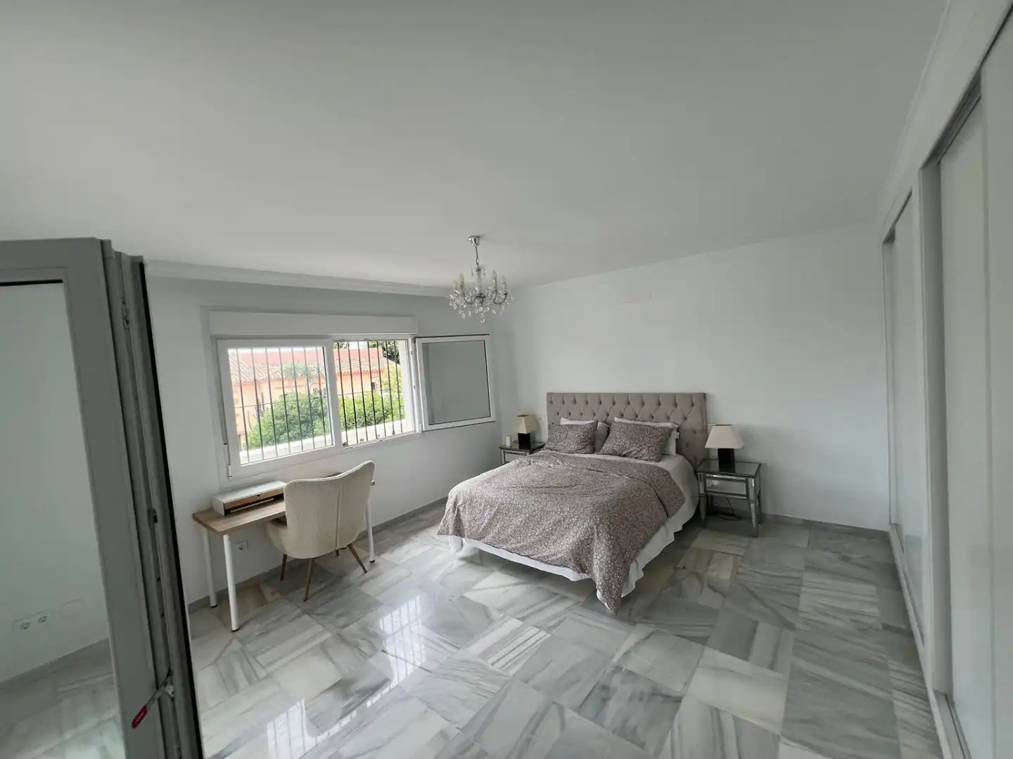 Chalet con piscina en venta en El Faro de Calaburra - Chaparral, imagen 21