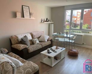 Sala d'estar de Apartament en venda en León Capital  amb Terrassa