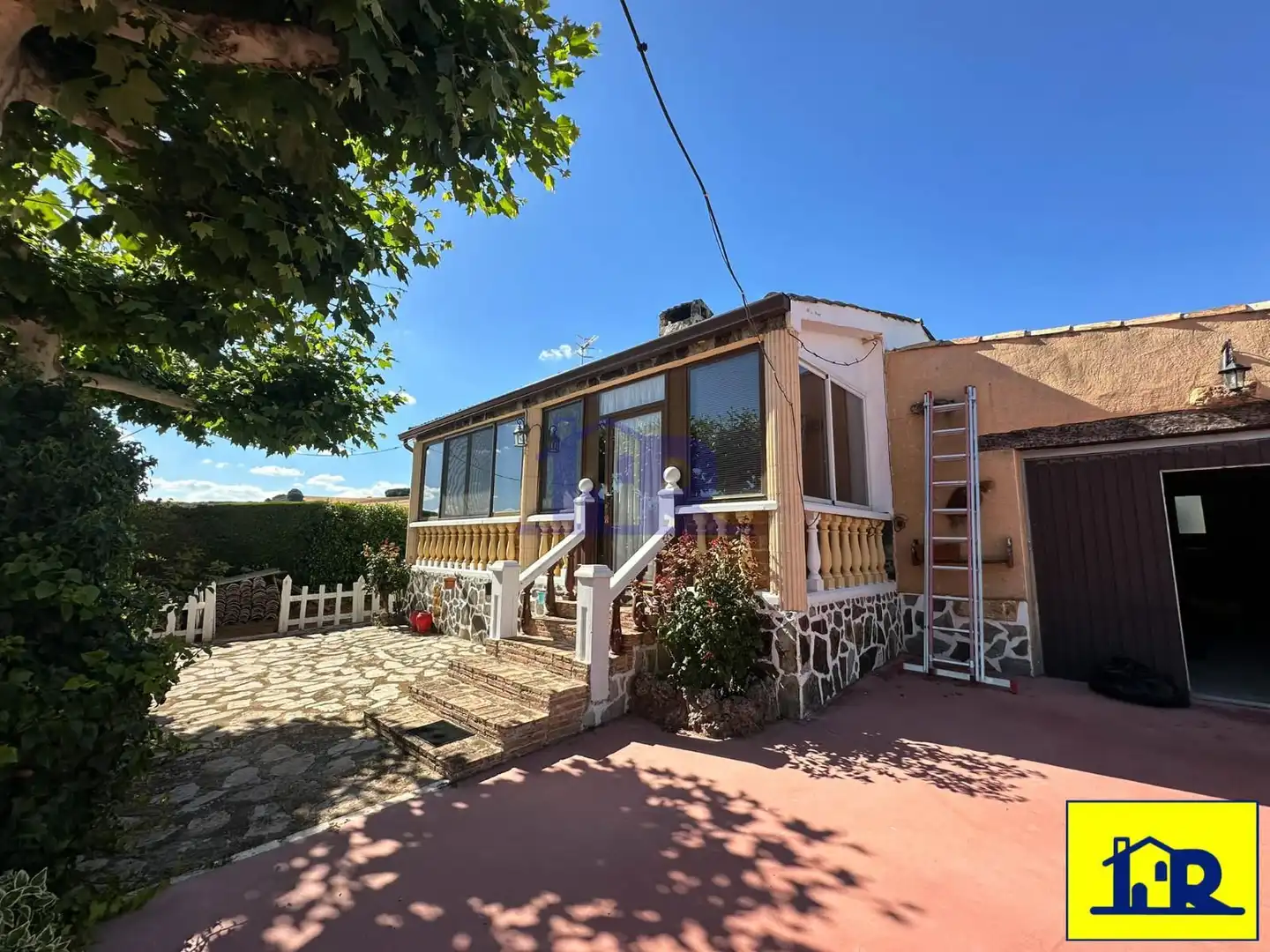 Exterior view of Houses for sale in Villar de Olalla  with Heating, Terrace and Storage room