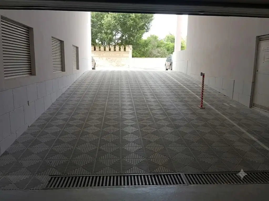 Garage for rent in Carretera Navalpino, 33, Los Cigarrales-La Bastida