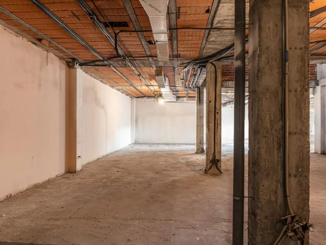 Commercial properties for sale in Coslada  with Heating and Terrace