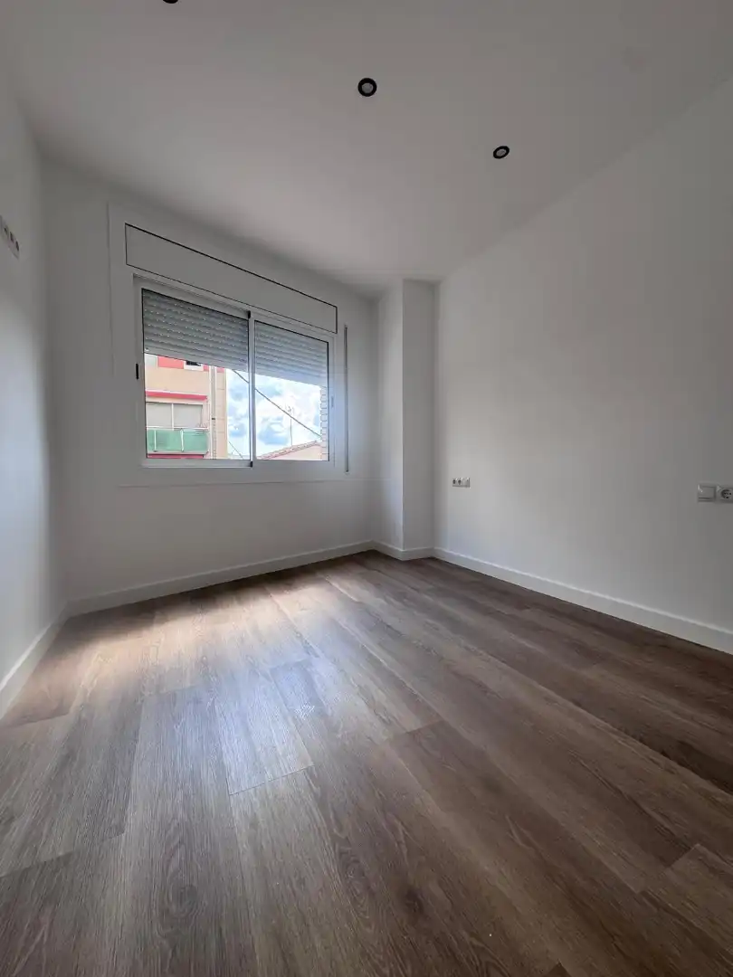 Flat for sale in Sant Vicenç Dels Horts