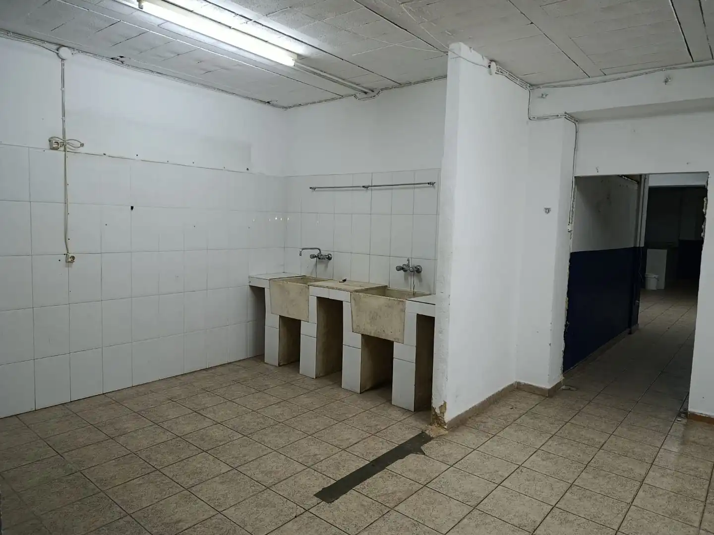 Bathroom of Commercial properties for rent in Almansa  with Terrace
