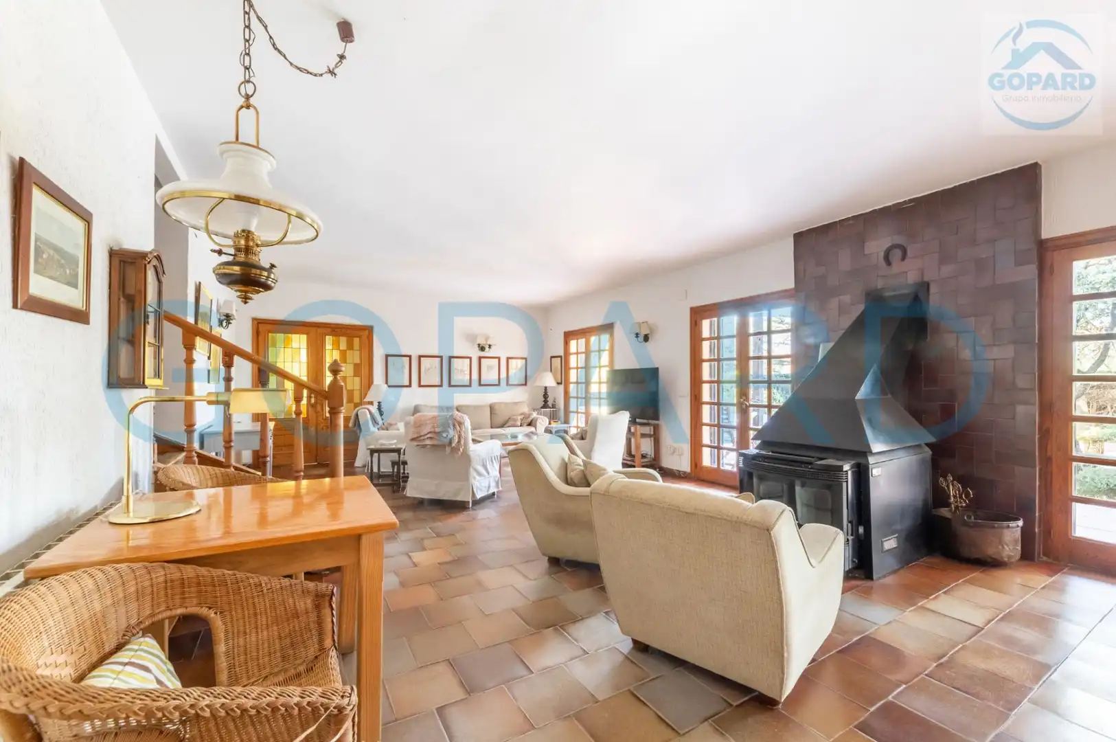 Sala d'estar de Casa o xalet en venda en Alpedrete amb Calefacció, Jardí privat i Parquet