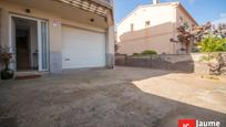 Parking of Single-family semi-detached for sale in La Pobla de Montornès    with Air Conditioner, Heating and Private garden