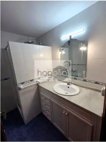 Baño de Estudio de alquiler en Sevilla con Aire acondicionado y Amueblado