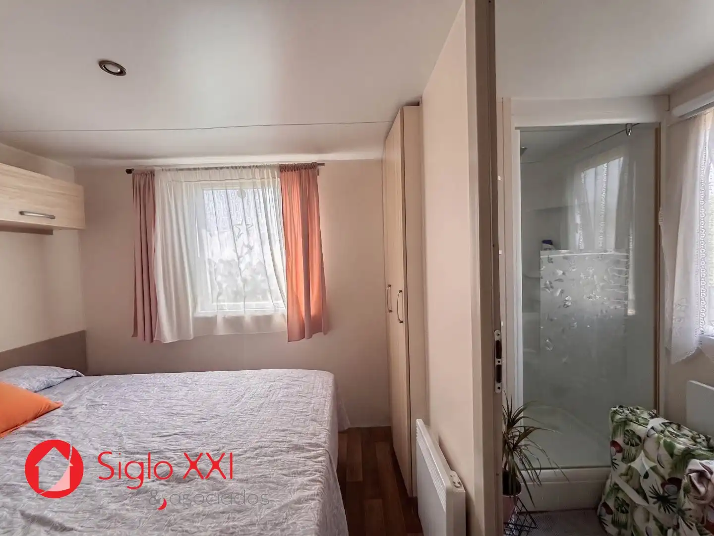 Schlafzimmer von Country house zum Verkauf in Almazora / Almassora mit Heizung, Privatgarten und Möbliert