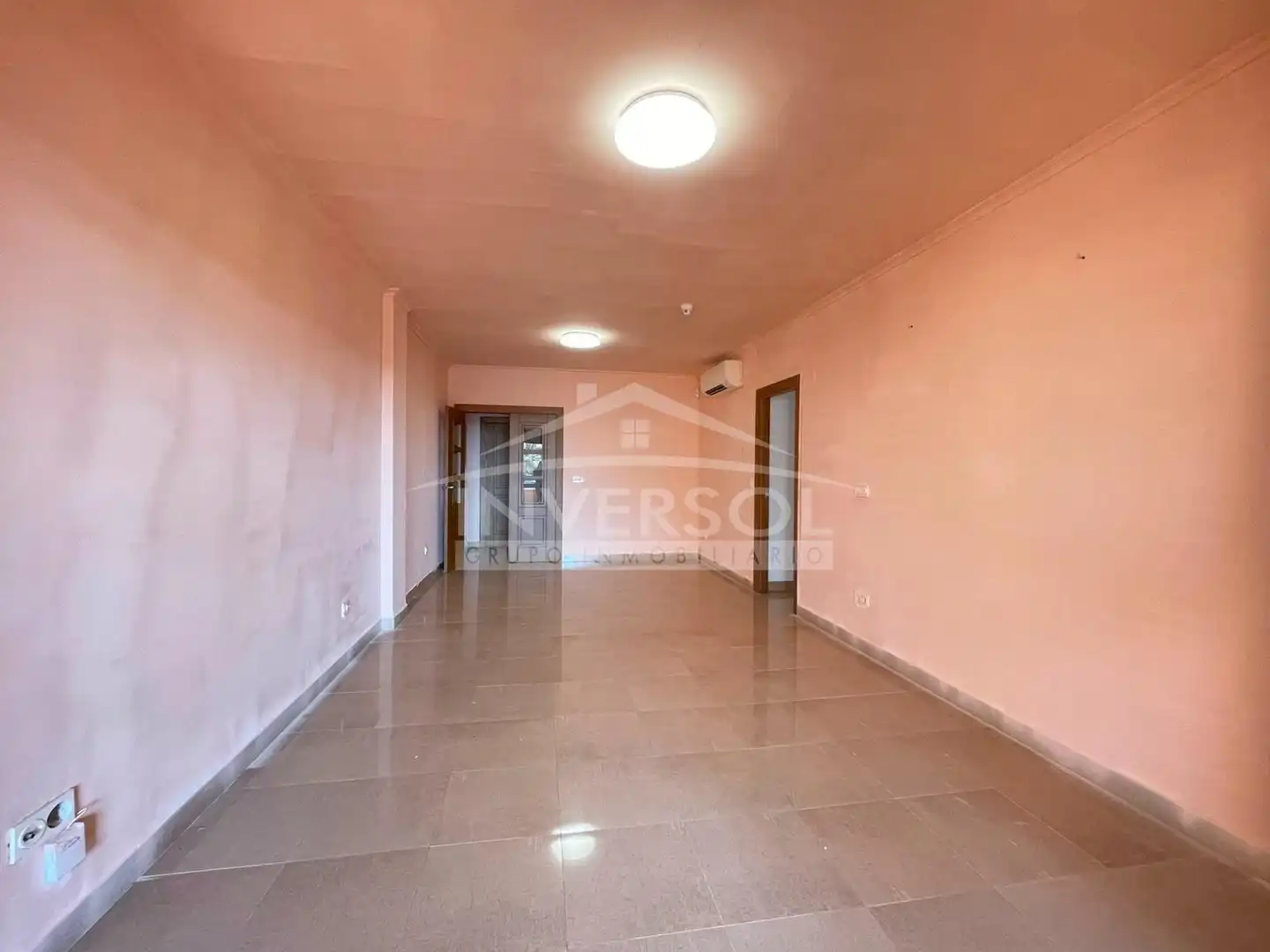 Sala de estar de Piso en venta en El Ejido con Terraza, Horno y Balcón
