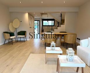 Dining room of Single-family semi-detached for sale in Llers  with Air Conditioner, Heating and Terrace